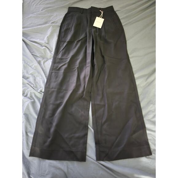 NWT EVERLANE The Draper Pleated Pant in Buttersmooth SIZE 0 - Picture 2 of 9